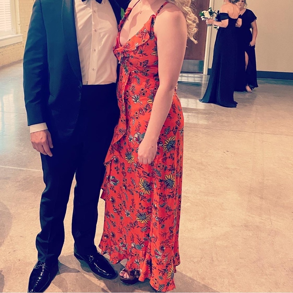 Formal/ Semi Formal Maxi Dress! Perfect for weddings!